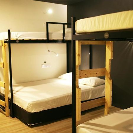 Revopackers Beds And Bunks Vandrerhjem Kuala Lumpur Eksteriør bilde